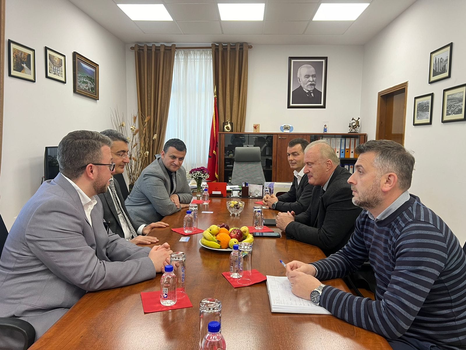 Takim me Ambasadorin e Azerbajxhanit Anar Hùseynov
